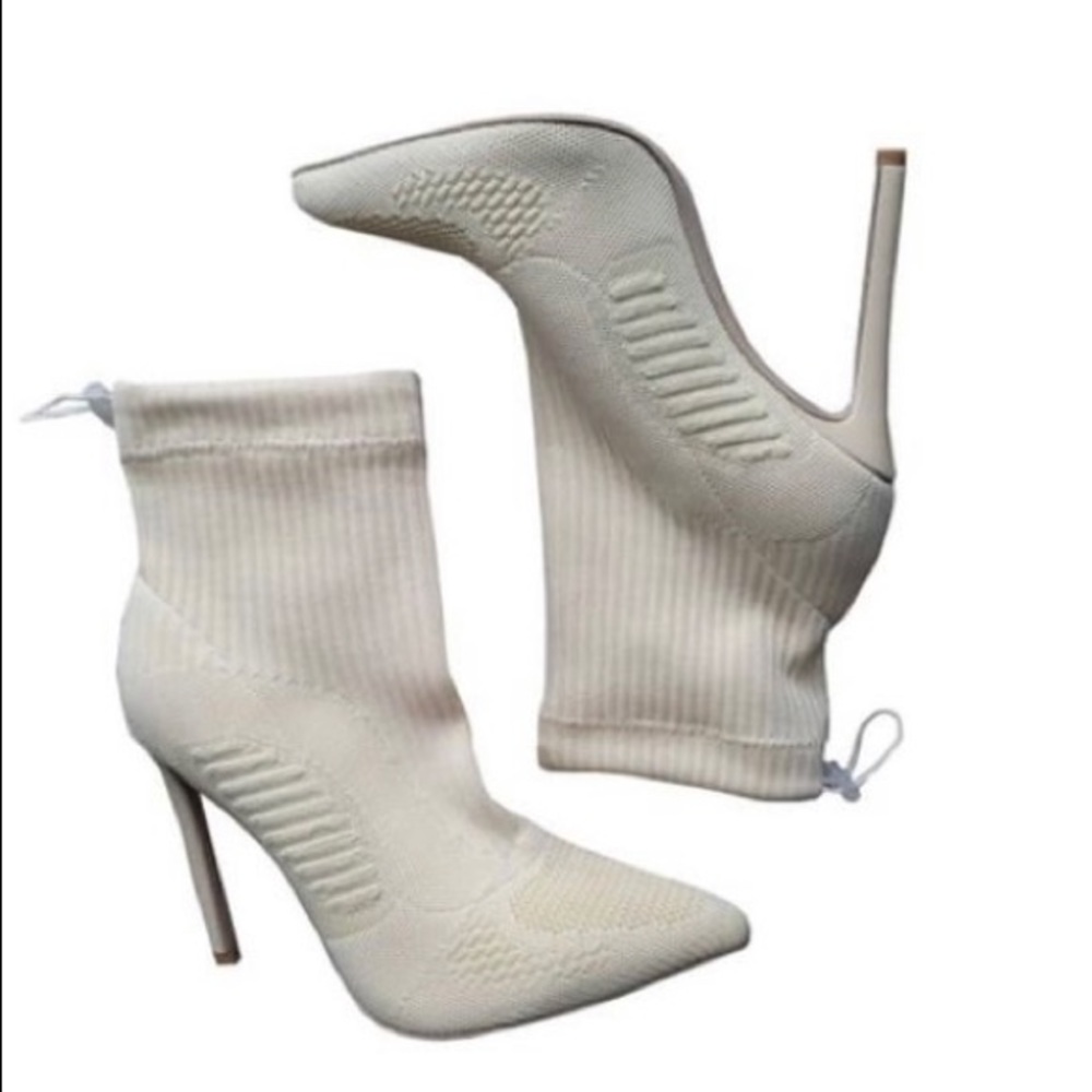 SOMEWHERE IN AMERICA CREAM GLOW BOOTIES